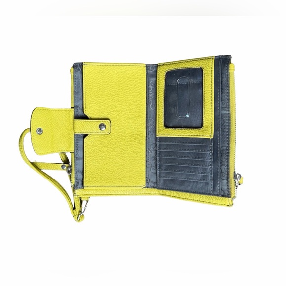 Enzo Angiolini Lime Green Leather Wristlet Wallet - Picture 3 of 5